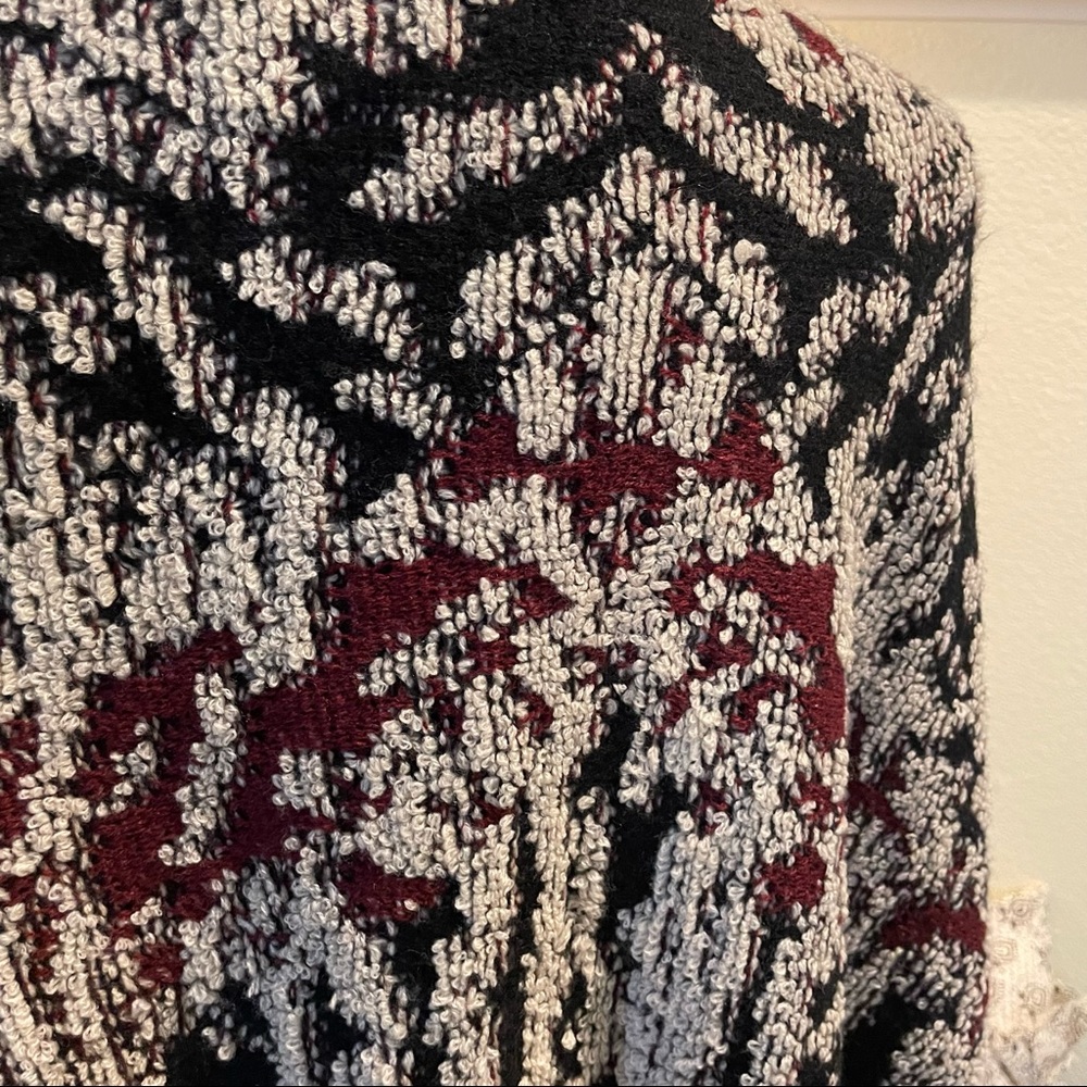 NWT vertigo poncho wrap - Picture 3 of 7